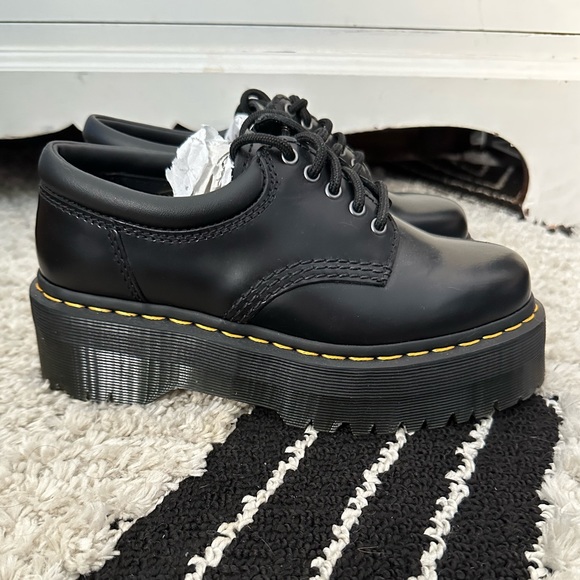 Dr. Martens Shoes - Doc marten 8053 leather platform